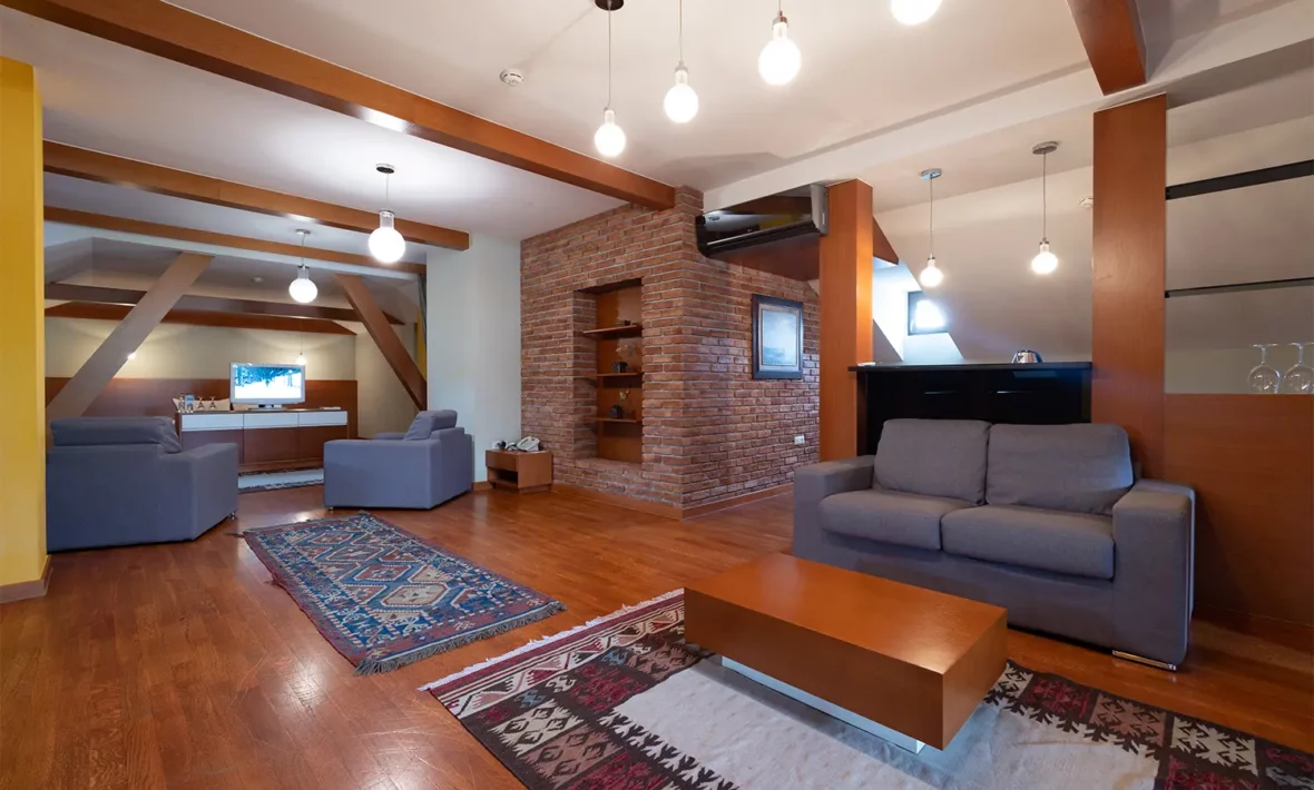 Penthouse Room